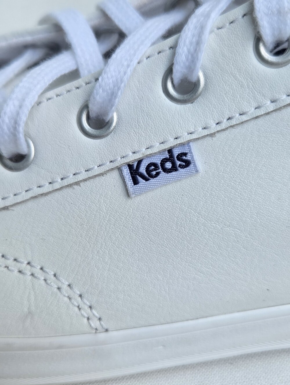 Keds Women's White Lace-Up Low Top Sneakers Logo Accents Classic Casual Size-10 - Picture 7 of 13